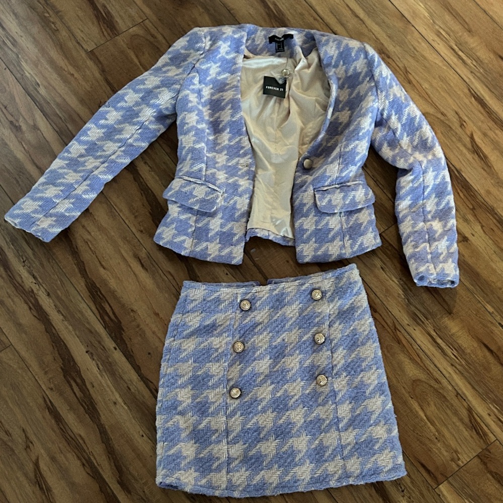 Forever 21 Blue and White Houndstooth Skirt Set